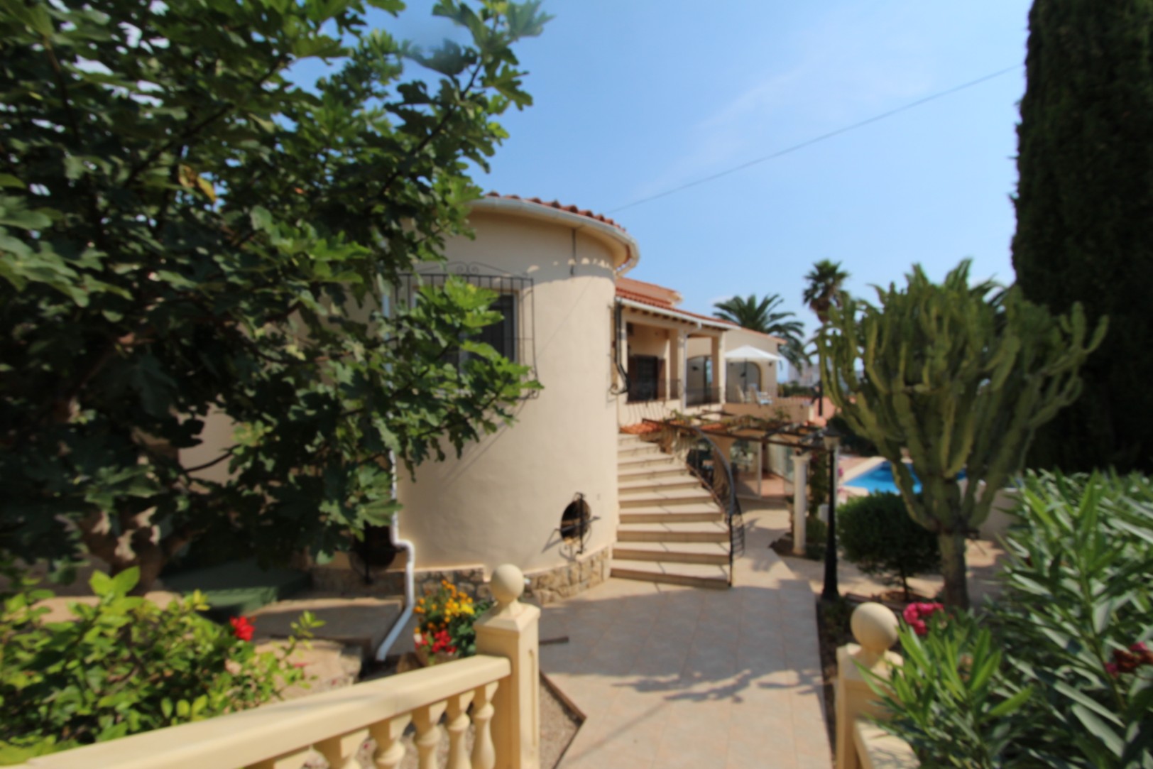 Villa i Calpe, Alicante, Spanien 5 sovrum, 295 kvm. Nr. 97589