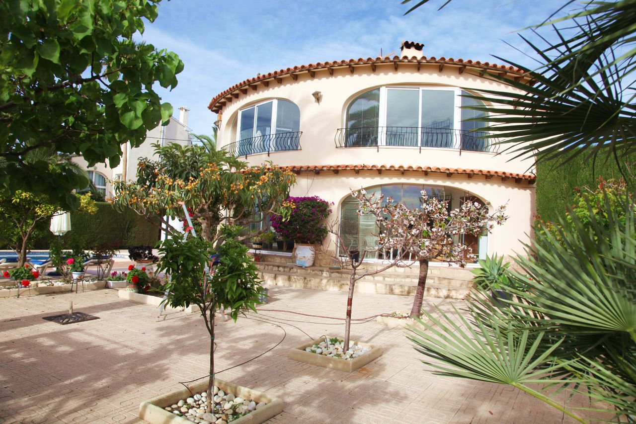 Villa i Calpe, Alicante, Spanien 5 sovrum, 295 kvm. Nr. 97589