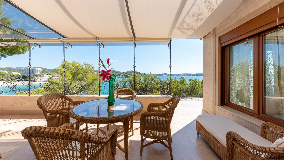 Villa in Cala Fornells, Mallorca, Spanien 6 Schlafzimmer, 522 m2 Nr. 84042