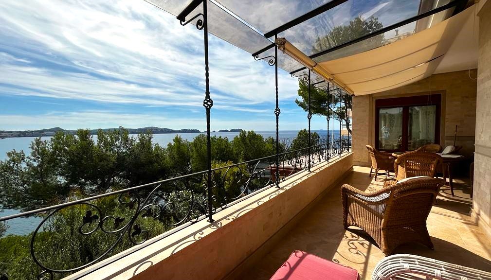 Villa in Cala Fornells, Mallorca, Spanien 6 Schlafzimmer, 522 m2 Nr. 84042
