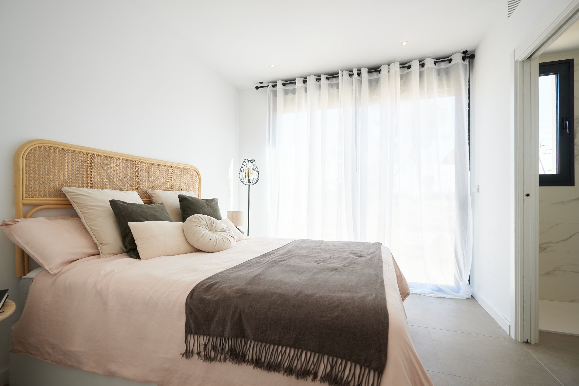 Hus i Alicante, Spanien 4 sovrum, 251 kvm. Nr. 95344