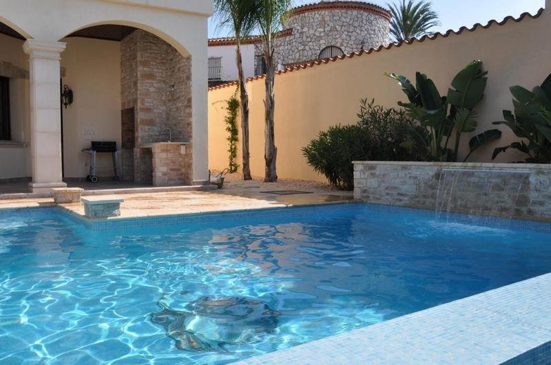House in Empuriabrava, Girona, Spanien 7 Schlafzimmer, 546 m2 Nr. 22841