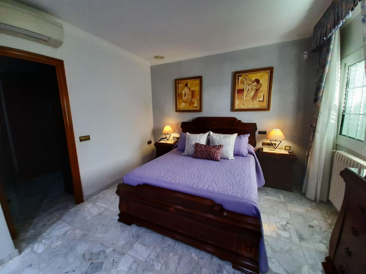 Casa a Gava, Barcelona, Spagna 6 camere da letto, 465 mq. N° 23014