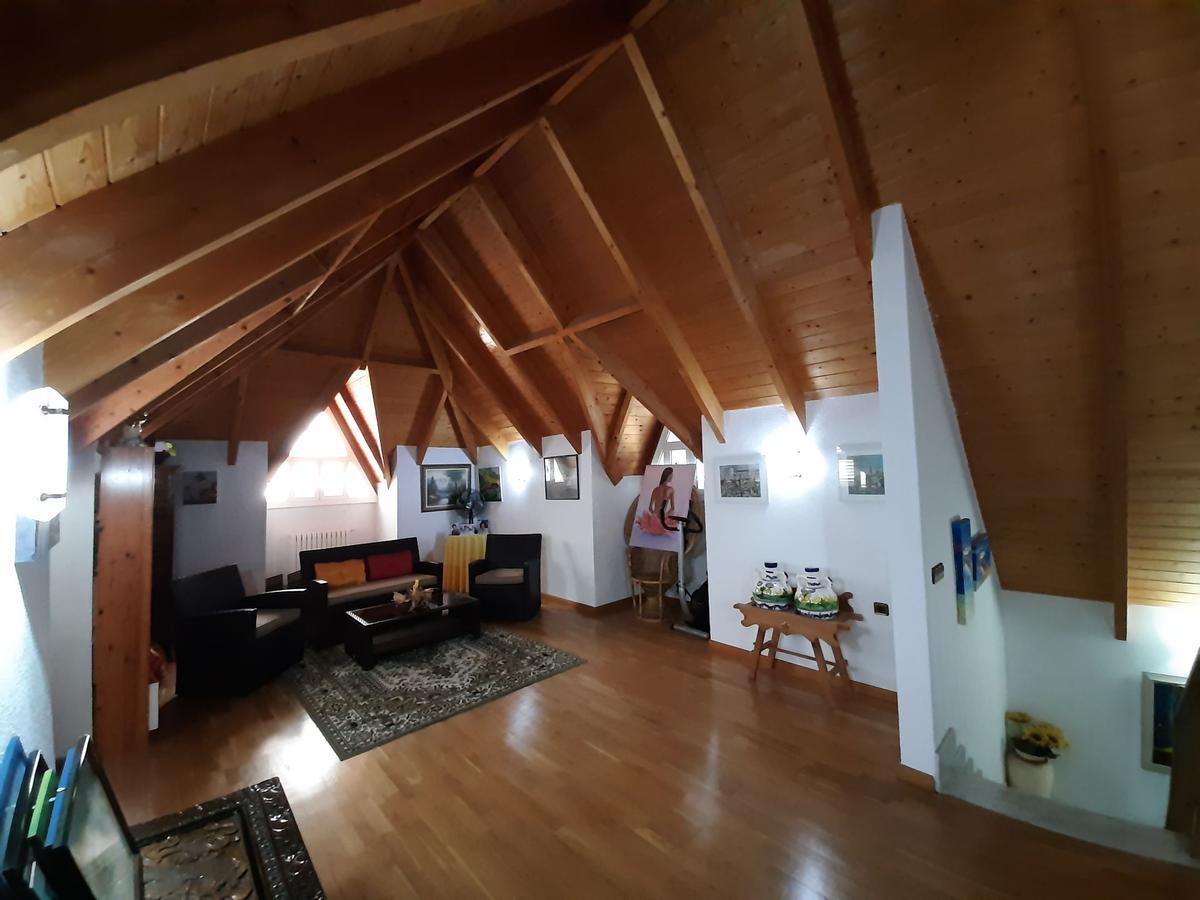 Casa a Gava, Barcelona, Spagna 6 camere da letto, 465 mq. N° 23014