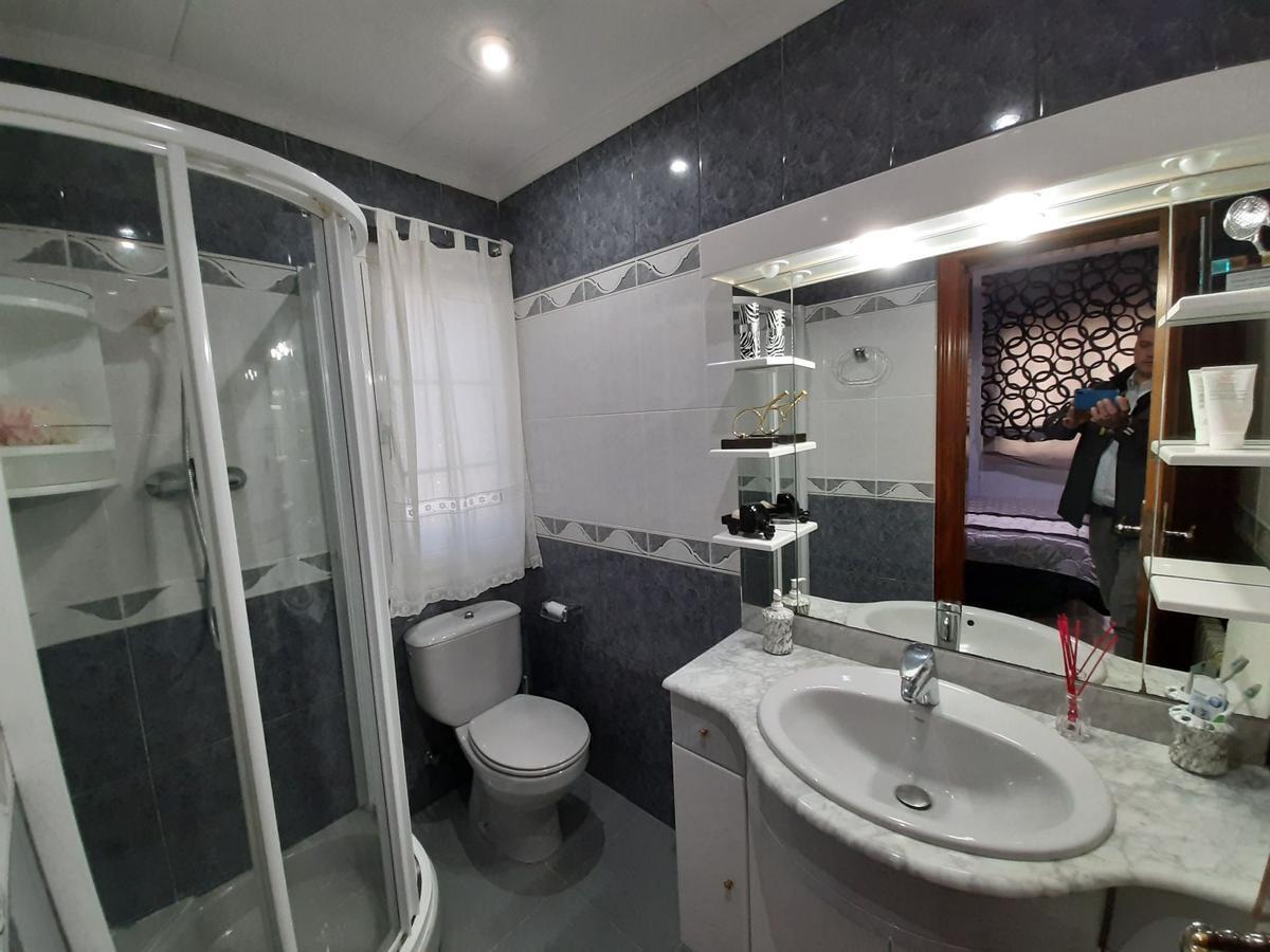 Casa a Gava, Barcelona, Spagna 6 camere da letto, 465 mq. N° 23014