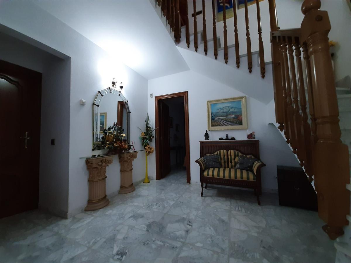 Casa a Gava, Barcelona, Spagna 6 camere da letto, 465 mq. N° 23014