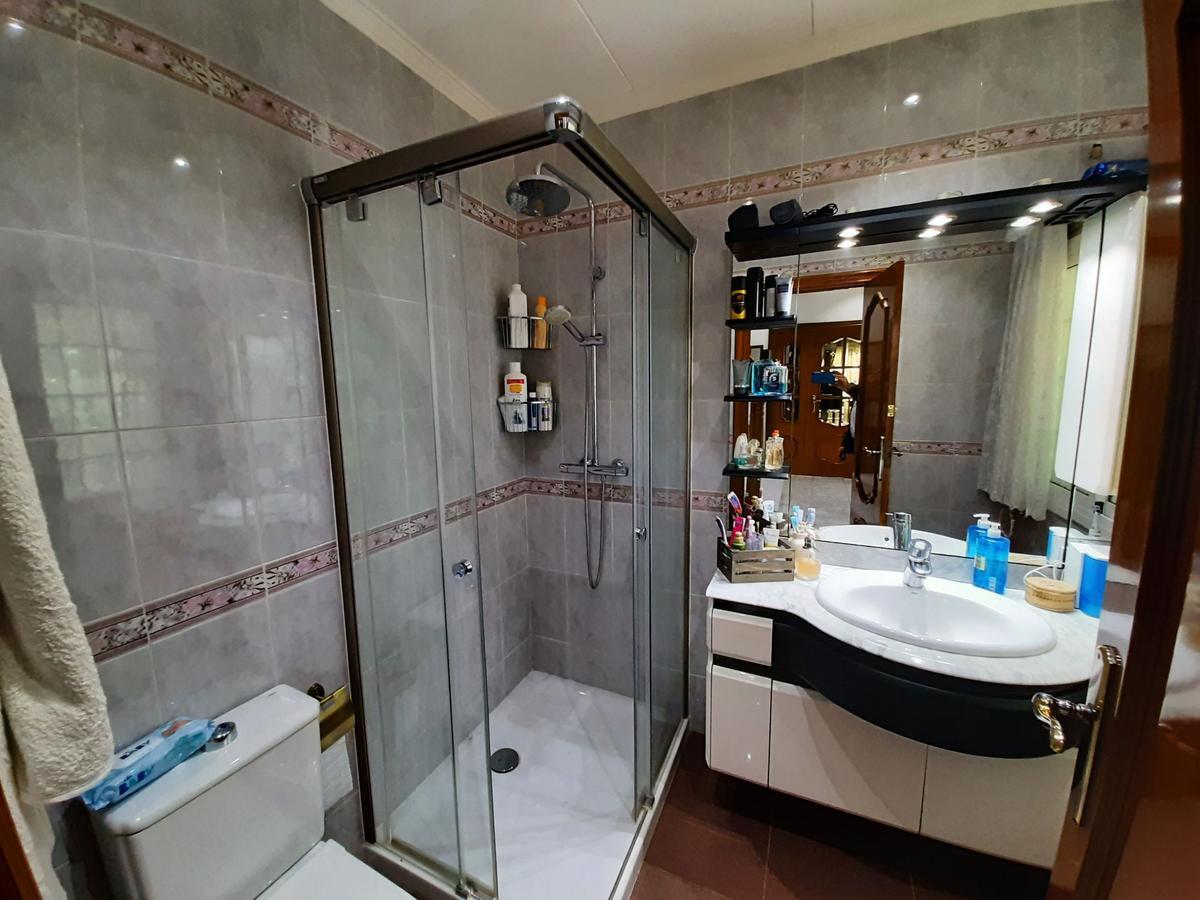 Casa a Gava, Barcelona, Spagna 6 camere da letto, 465 mq. N° 23014