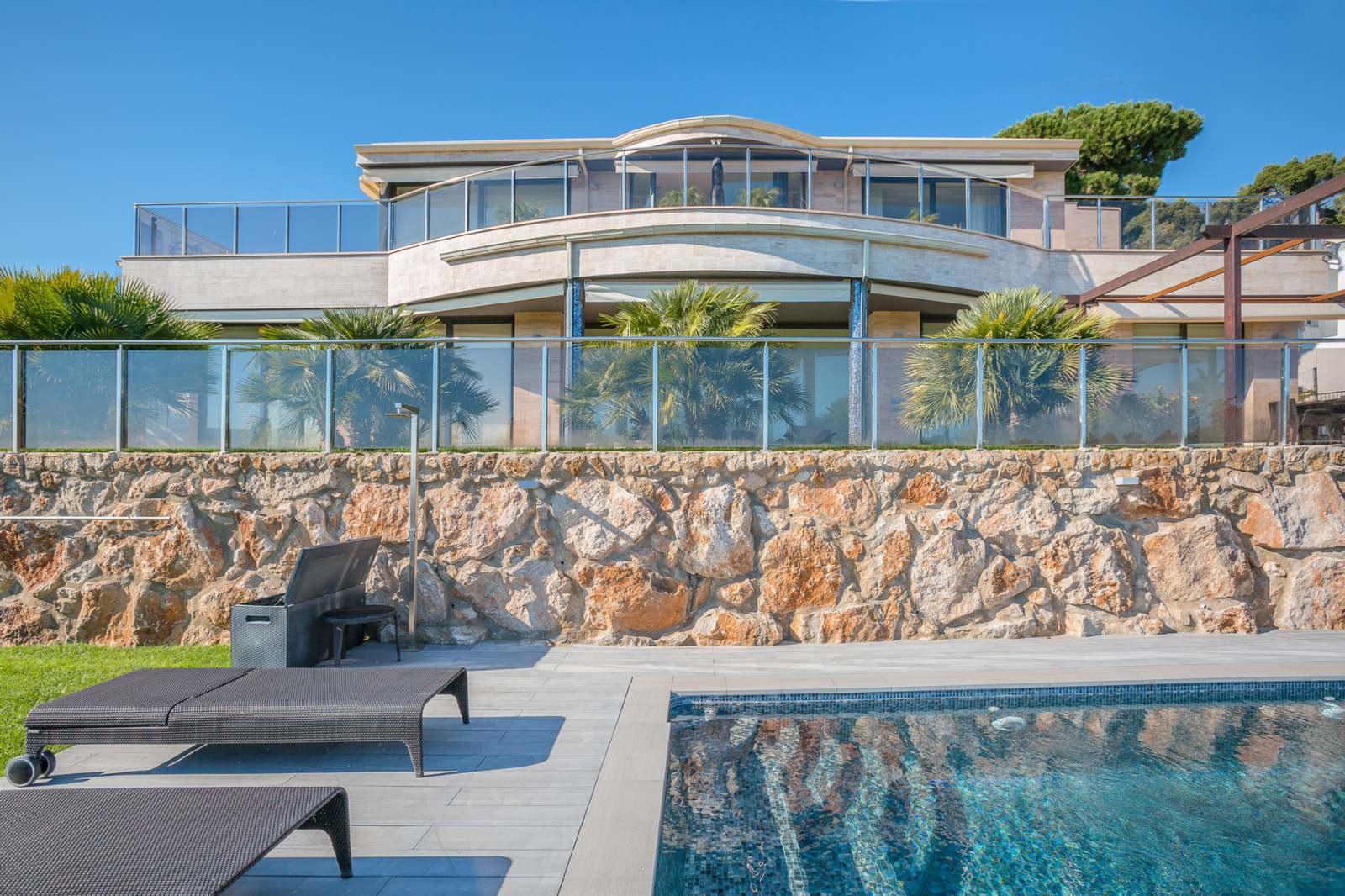 Hus i Tossa de Mar, Girona, Spanien 6 sovrum, 449 kvm. Nr. 22896