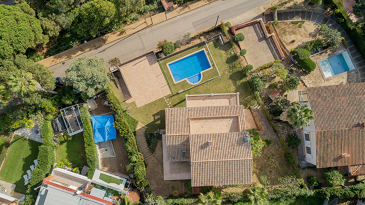 House in Lloret de Mar, Girona, Spain 6 bedrooms, 440 sq.m. No. 56914