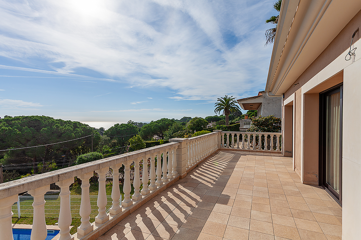 House in Lloret de Mar, Girona, Spain 6 bedrooms, 440 sq.m. No. 56914