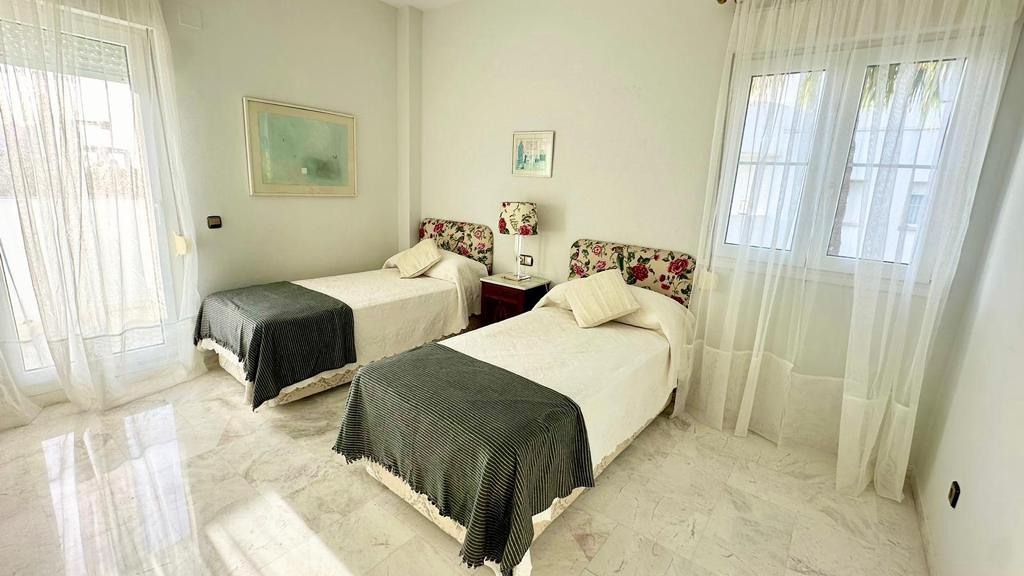 Apartment in Marbella, Malaga, Spain 3 bedrooms, 115 sq.m. No. 93035