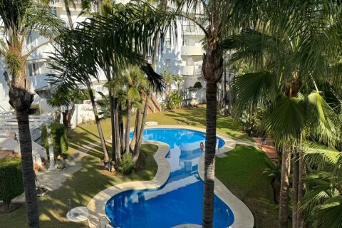 Apartment à Marbella, Malaga, Espagne 3 chambres, 115 m2 No. 93035