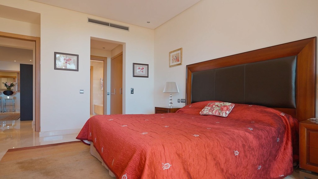 Apartment in Marbella, Malaga, Spain 3 bedrooms, 227 sq.m. No. 107766