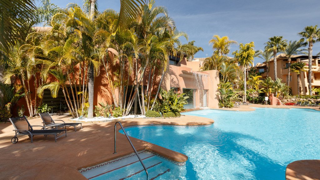 Apartment in Marbella, Malaga, Spain 3 bedrooms, 227 sq.m. No. 107766