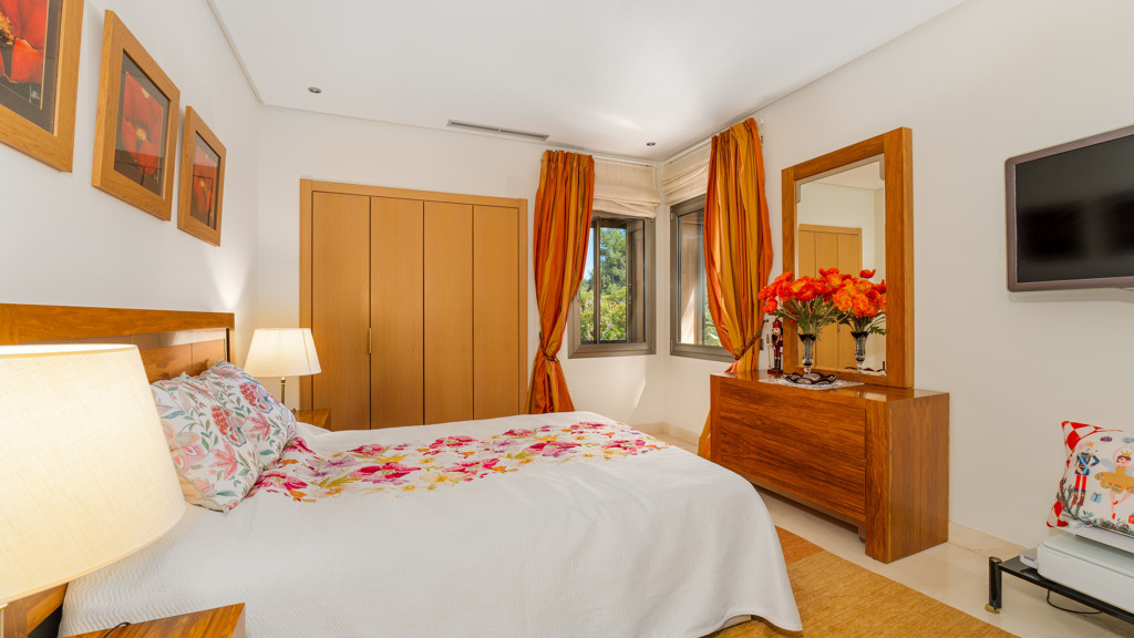 Apartment in Marbella, Malaga, Spain 3 bedrooms, 227 sq.m. No. 107766