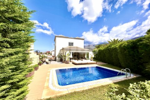Villa à Adeje, Tenerife, Espagne 3 chambres, 240 m2 No. 109798