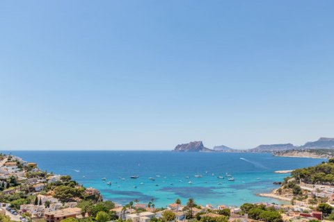 Villa in Moraira, Alicante, Spain 5 bedrooms, 530 sq.m. No. 95633