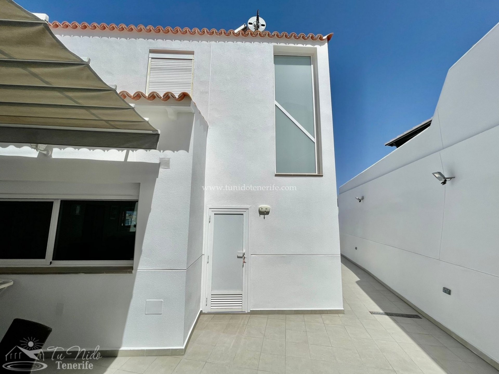 Villa en Torviscas, Tenerife, España 3 dormitorios, 126 m2 No. 89124