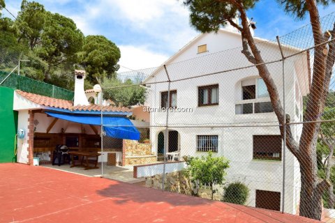 Villa in Lloret de Mar, Girona, Spanien 8 Schlafzimmer, 400 m2 Nr. 104065