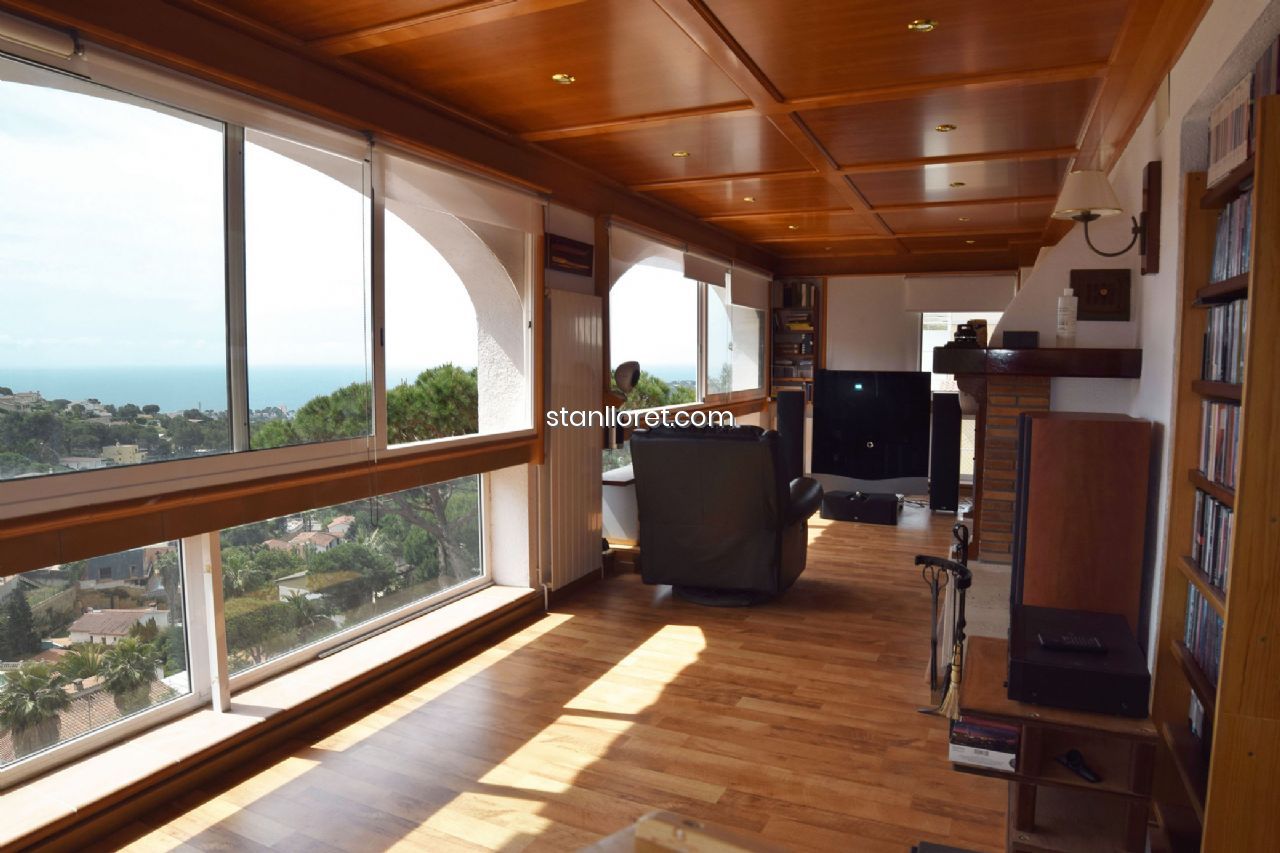 Villa i Lloret de Mar, Girona, Spanien 8 sovrum, 400 kvm. Nr. 104065