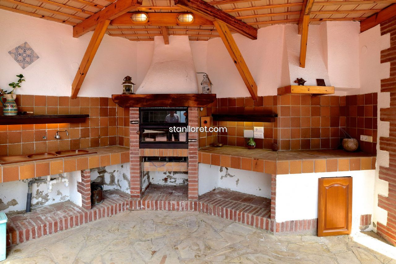 Villa i Lloret de Mar, Girona, Spanien 8 sovrum, 400 kvm. Nr. 104065