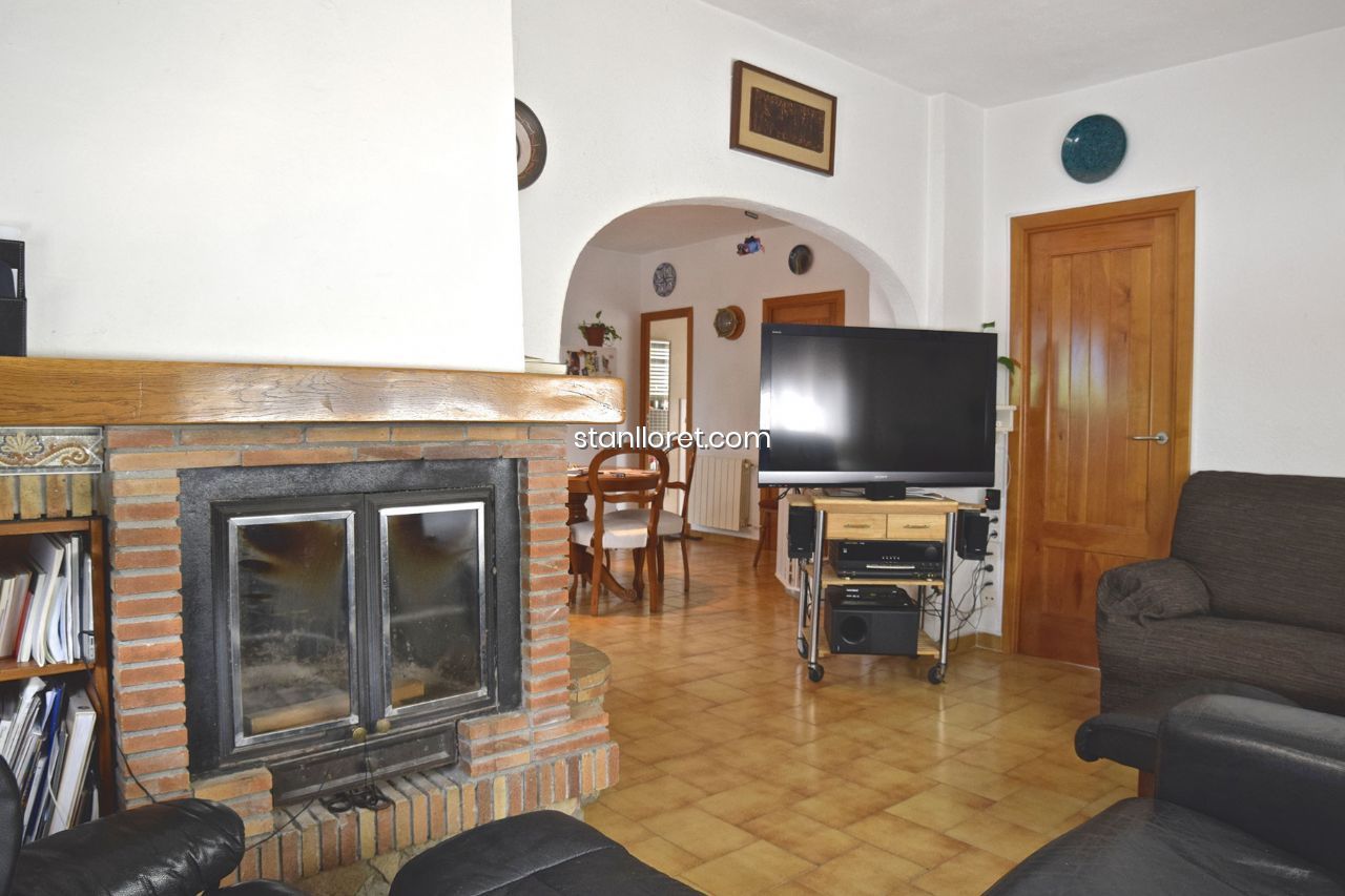 Villa i Lloret de Mar, Girona, Spanien 8 sovrum, 400 kvm. Nr. 104065