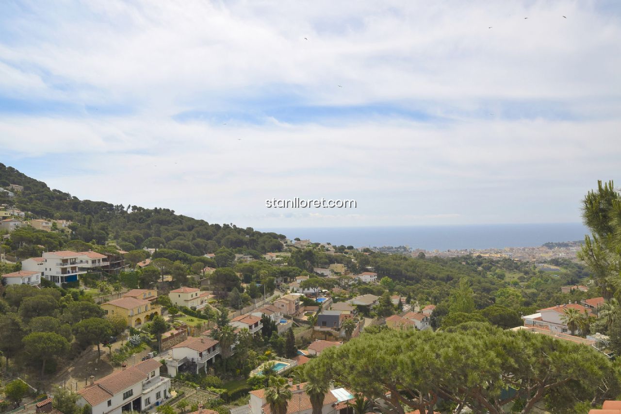 Villa i Lloret de Mar, Girona, Spanien 8 sovrum, 400 kvm. Nr. 104065