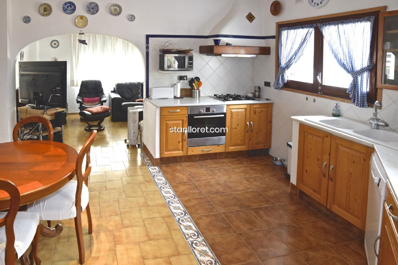 Villa i Lloret de Mar, Girona, Spanien 8 sovrum, 400 kvm. Nr. 104065