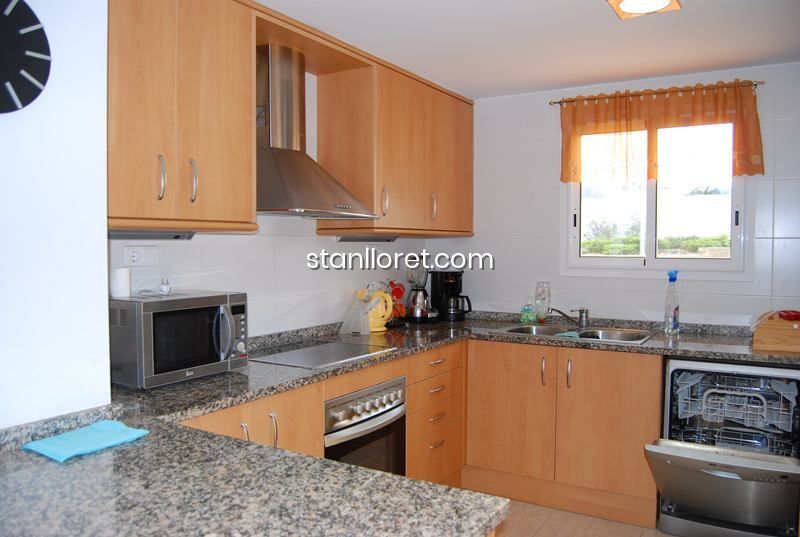 House in Lloret de Mar, Girona, Spain 4 bedrooms, 264 sq.m. No. 104067