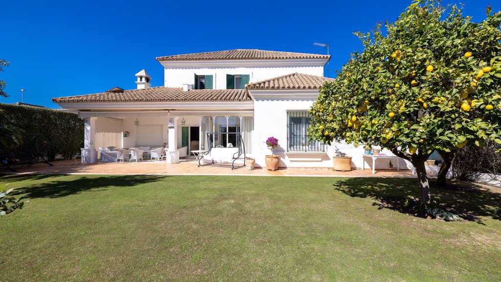 Villa en Jerez de la Frontera, Cádiz, España 6 dormitorios, 530 m2 No. 93114