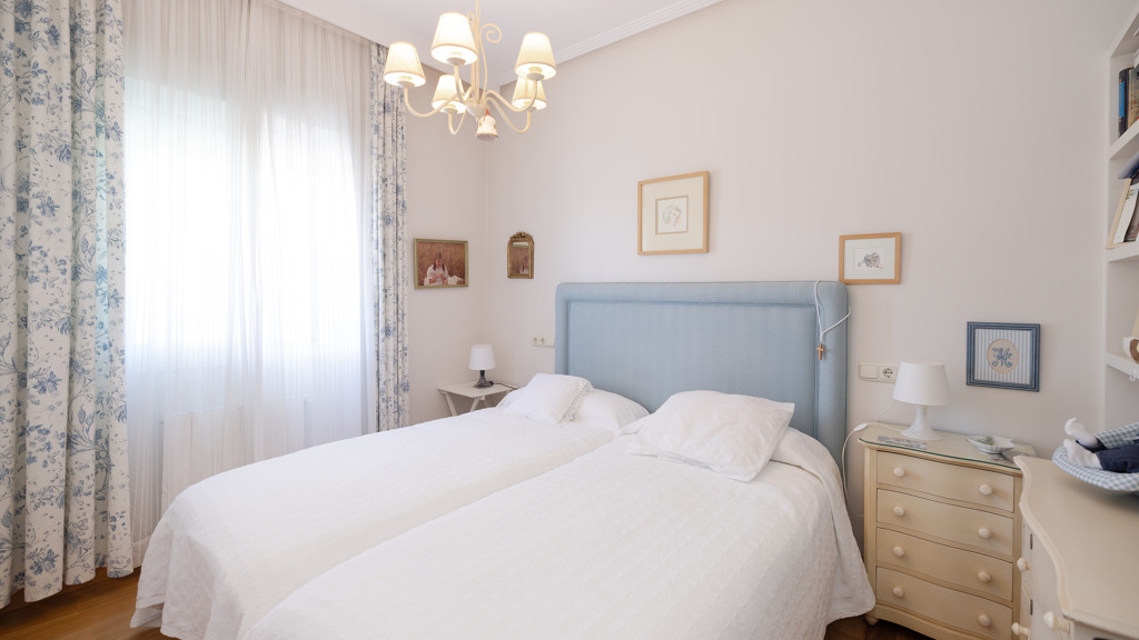 Villa en Jerez de la Frontera, Cádiz, España 6 dormitorios, 530 m2 No. 93114