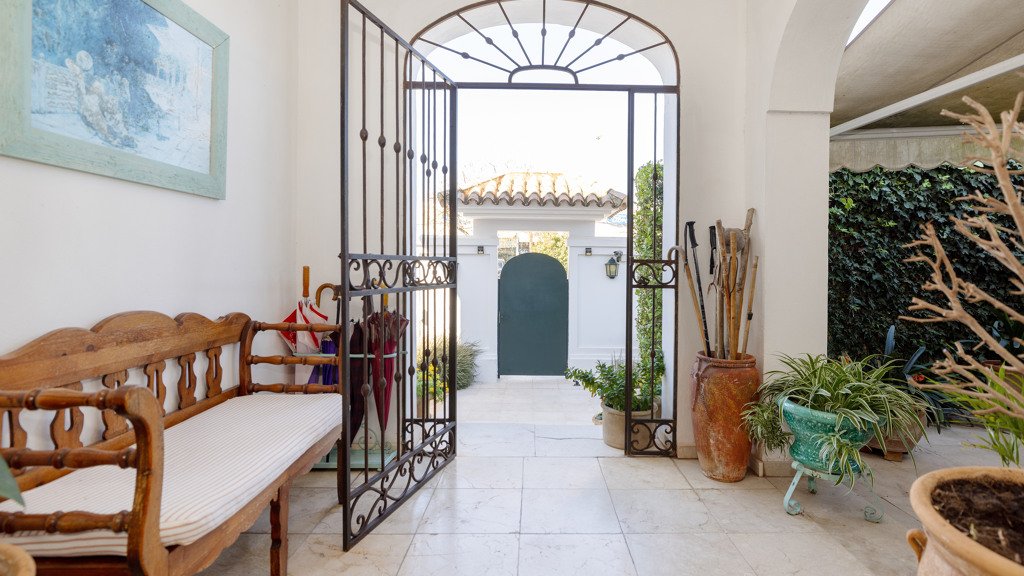 Villa en Jerez de la Frontera, Cádiz, España 6 dormitorios, 530 m2 No. 93114
