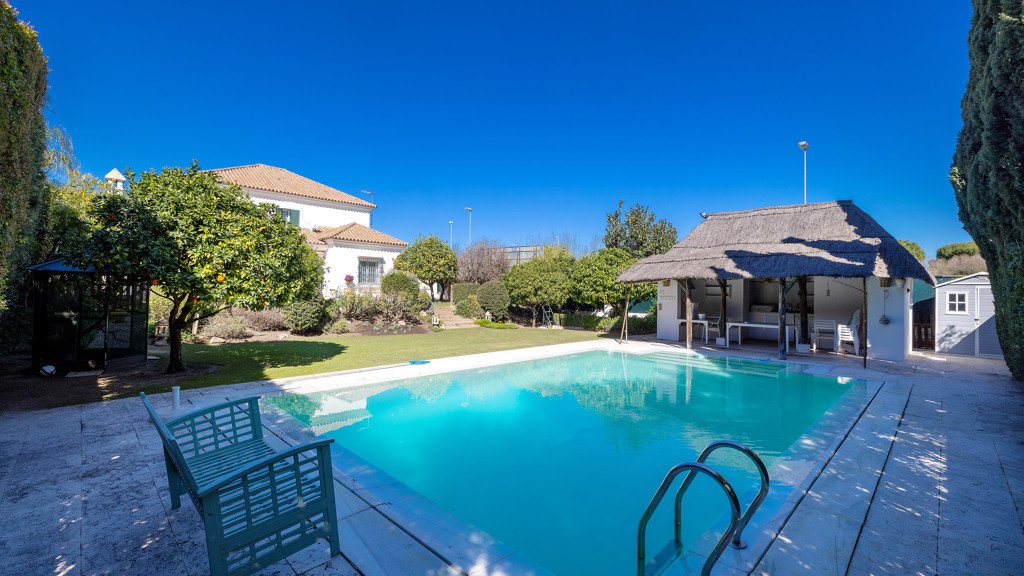 Villa en Jerez de la Frontera, Cádiz, España 6 dormitorios, 530 m2 No. 93114