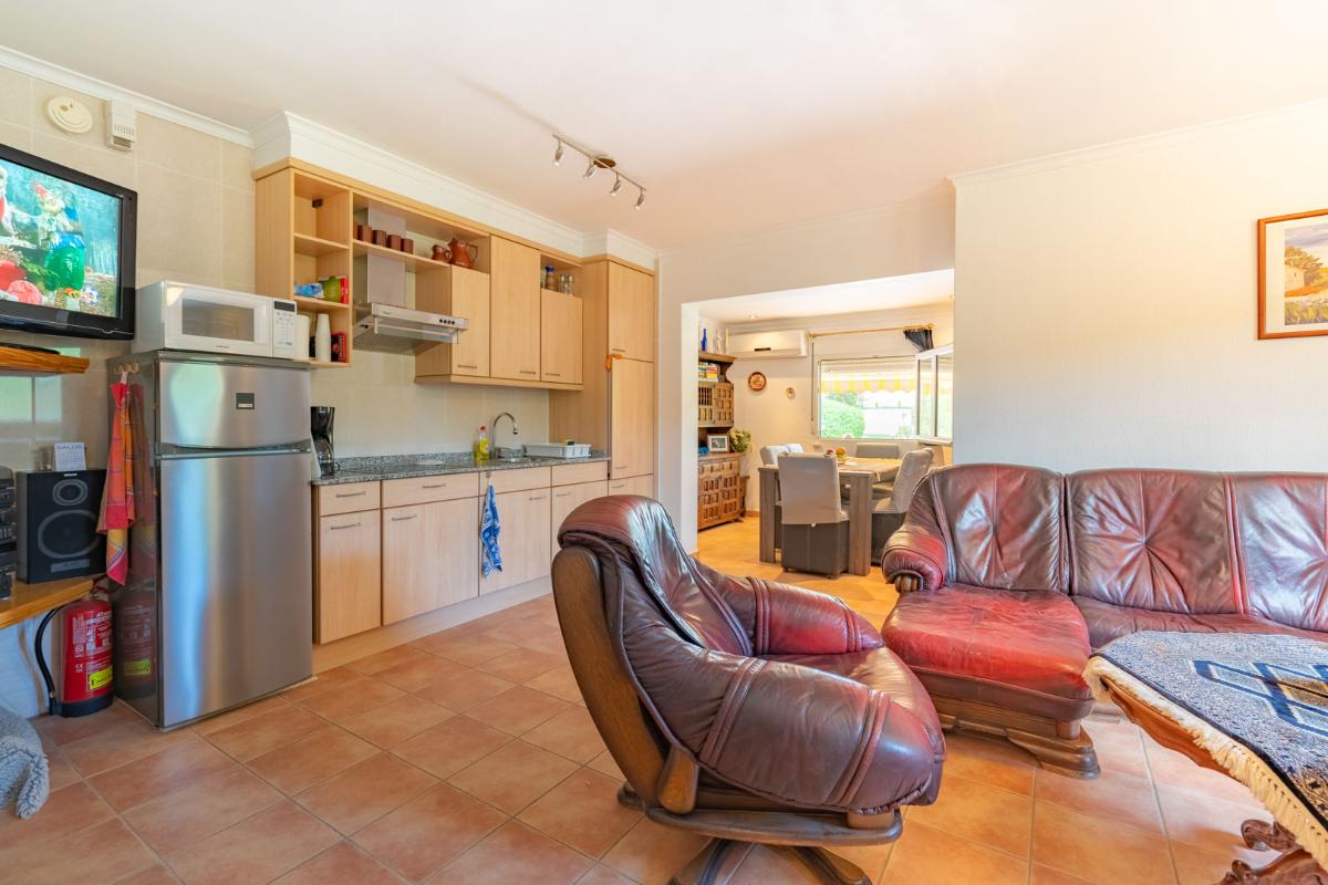 Villa a Els Poblets, Alicante, Spagna 5 camere da letto, 330 mq. N° 113047
