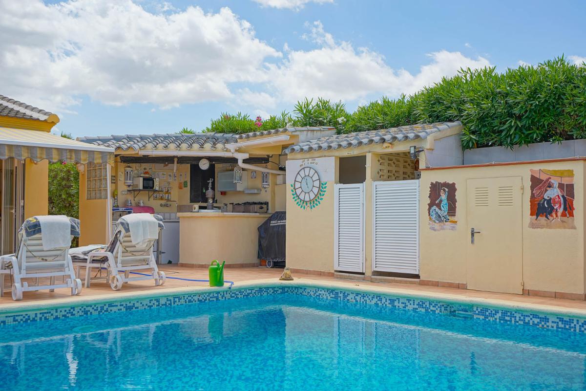Villa a Els Poblets, Alicante, Spagna 5 camere da letto, 330 mq. N° 113047
