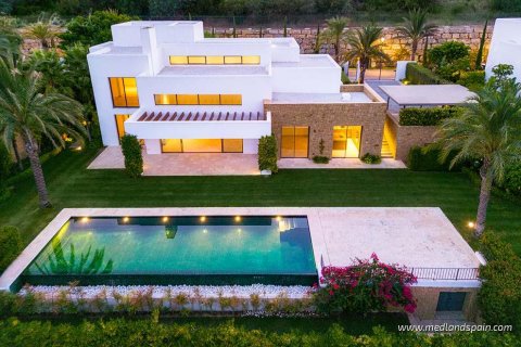 Villa en Casares, Málaga, España 5 dormitorios, 655 m2 No. 108433