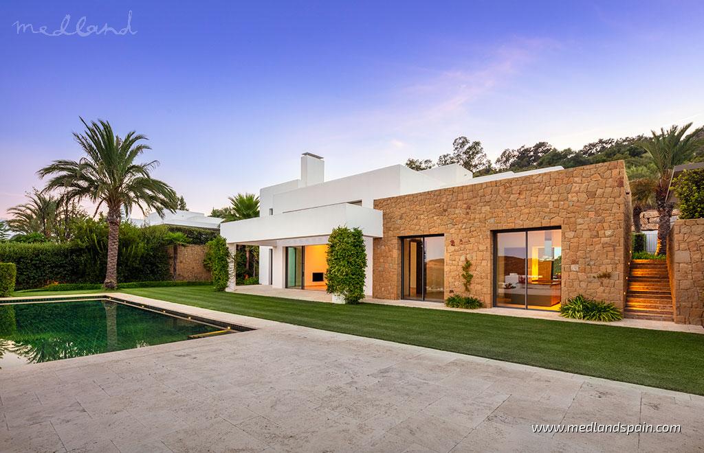 Villa a Casares, Malaga, Spagna 5 camere da letto, 655 mq. N° 108433