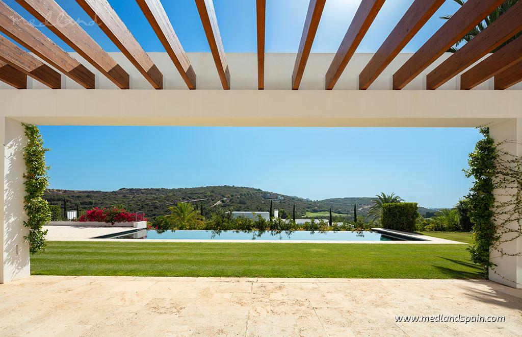 Villa a Casares, Malaga, Spagna 5 camere da letto, 655 mq. N° 108433