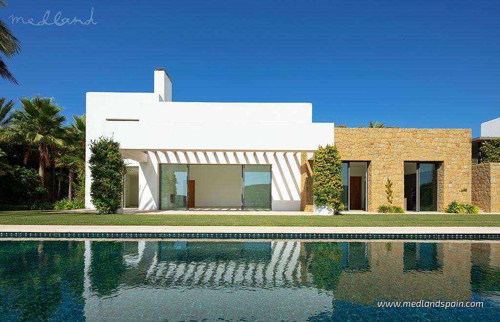 Villa a Casares, Malaga, Spagna 5 camere da letto, 655 mq. N° 108433