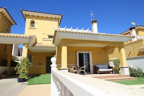 Villa à La Zenia, Alicante, Espagne 4 chambres, 460 m2 No. 103355