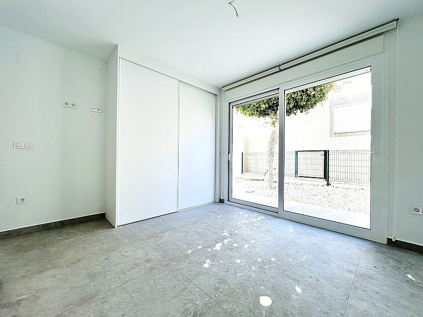 Apartment in Torrevieja, Alicante, Spain 3 bedrooms, 110 sq.m. No. 103358
