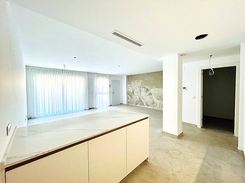 Apartment in Torrevieja, Alicante, Spain 3 bedrooms, 110 sq.m. No. 103358