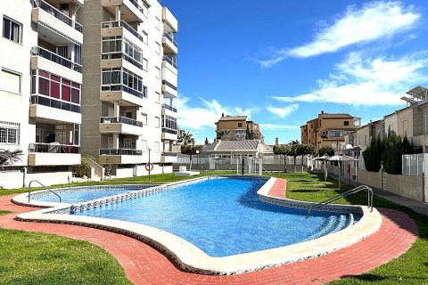 Apartment in Torrevieja, Alicante, Spain 3 bedrooms, 110 sq.m. No. 103358
