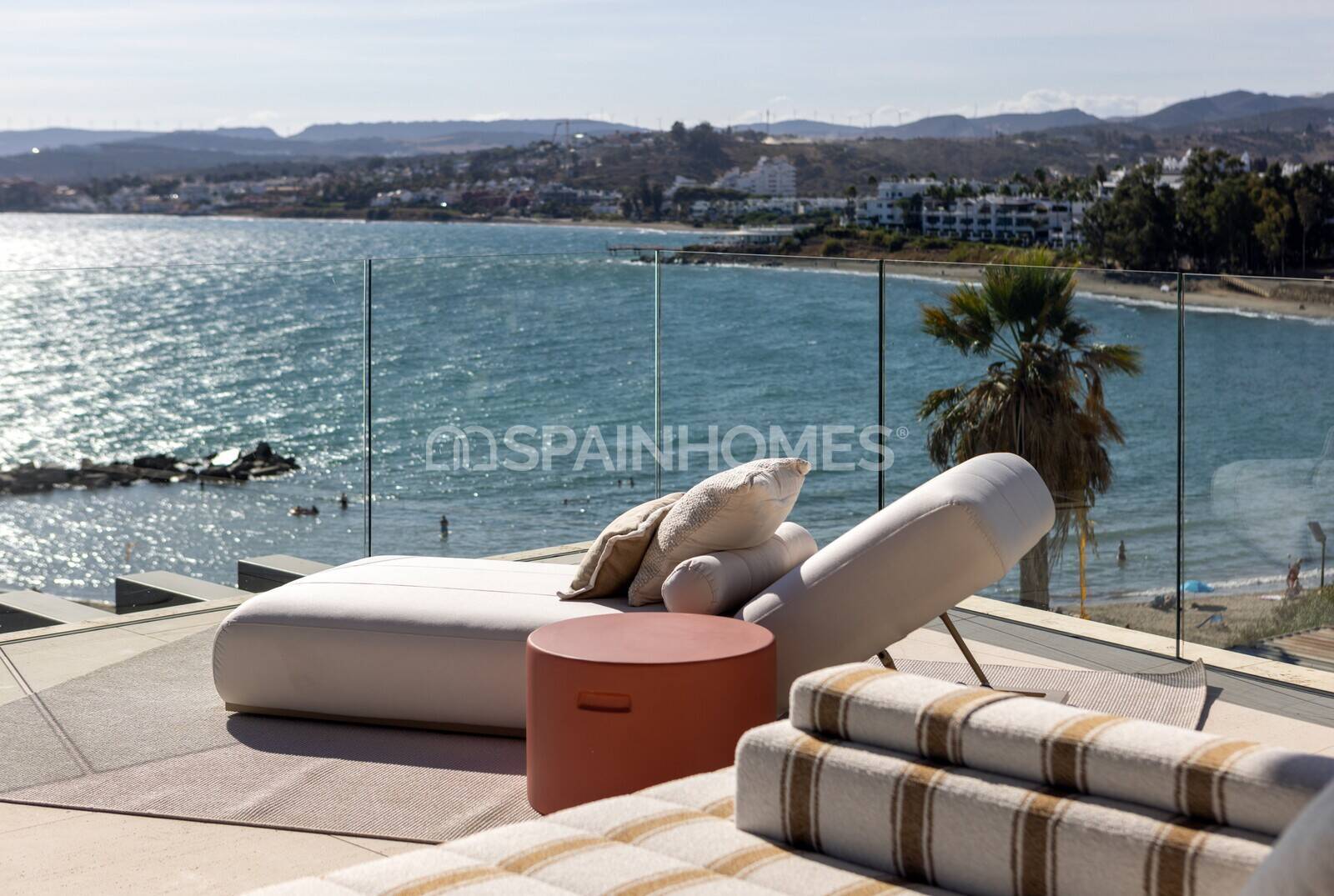 Huoneisto Estepona, Malaga, Espanja 4 makuuhuonetta, 464 m2 No. 57791