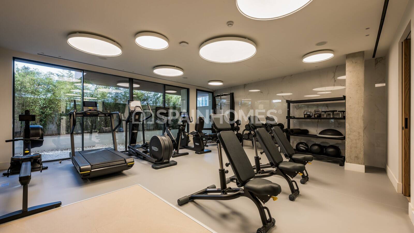 Huoneisto Estepona, Malaga, Espanja 4 makuuhuonetta, 464 m2 No. 57791