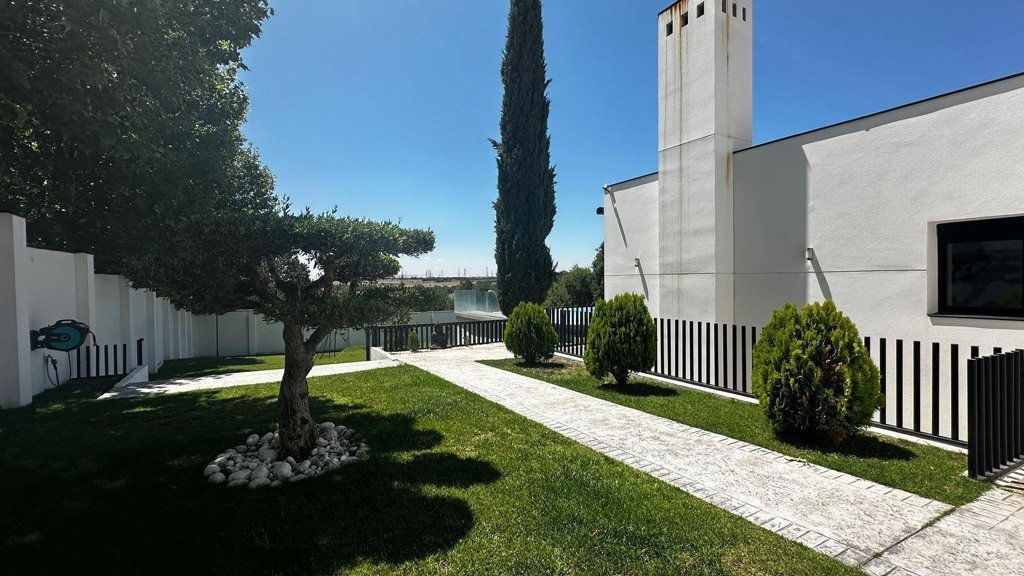 Huvila Fuente del Fresno, Madrid, Espanja 4 makuuhuonetta, 500 m2 No. 106612
