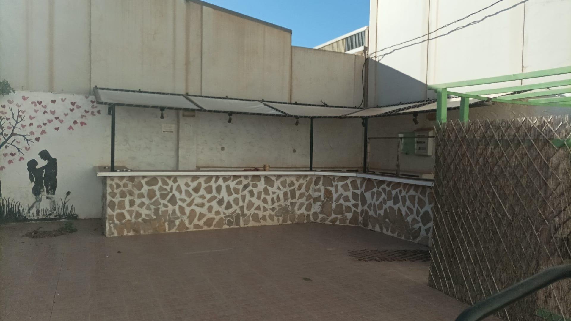 Commercial property in Guardamar del Segura, Alicante, Spain 245 sq.m. No. 92126