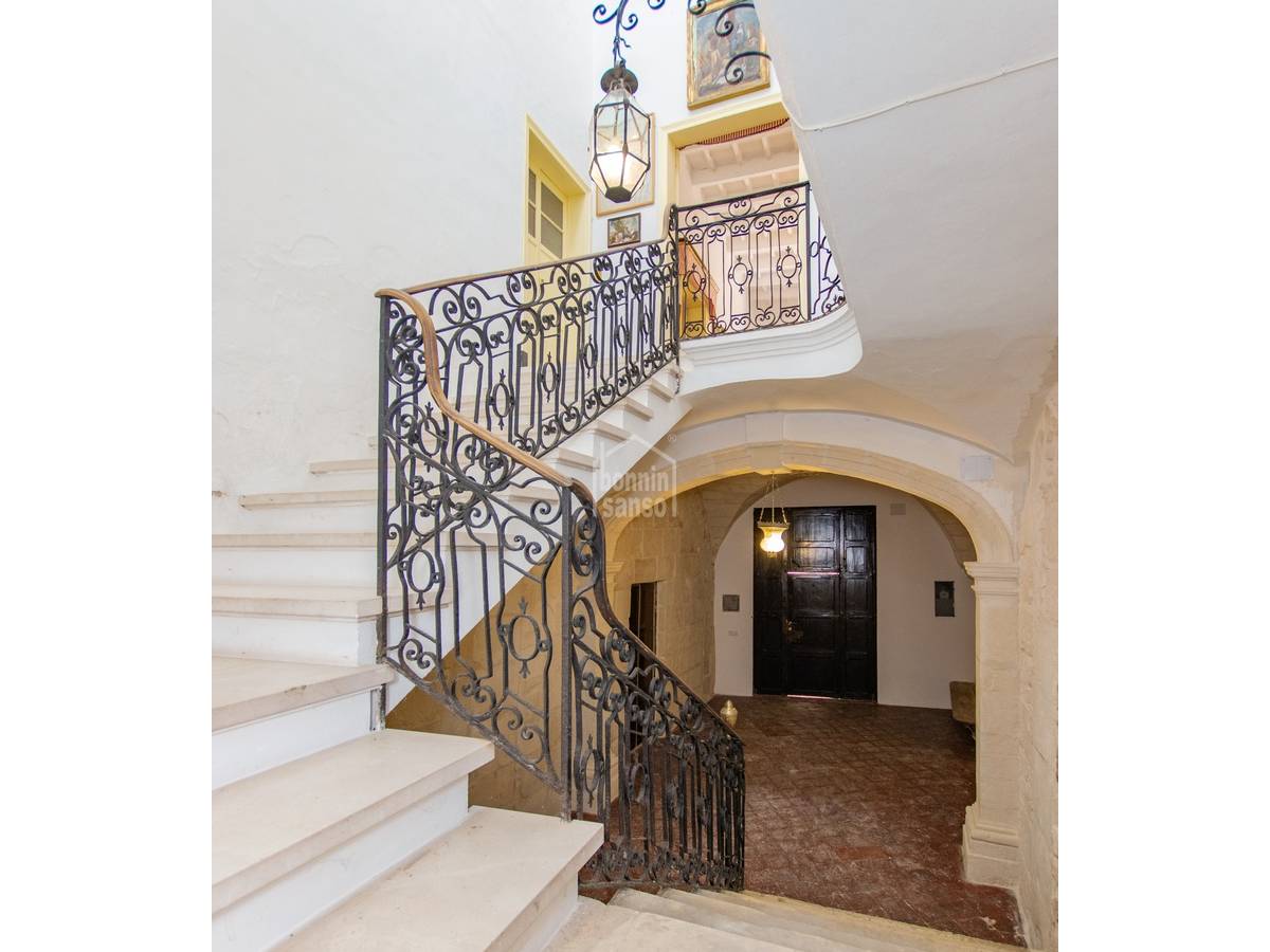 Casa adosada en Ciutadella De Menorca, Menorca, España 12 dormitorios, 495 m2 No. 102038