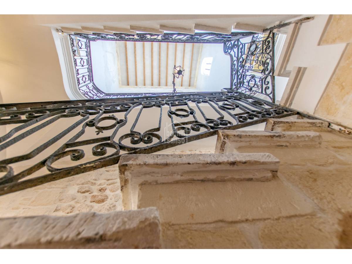 Casa adosada en Ciutadella De Menorca, Menorca, España 12 dormitorios, 495 m2 No. 102038