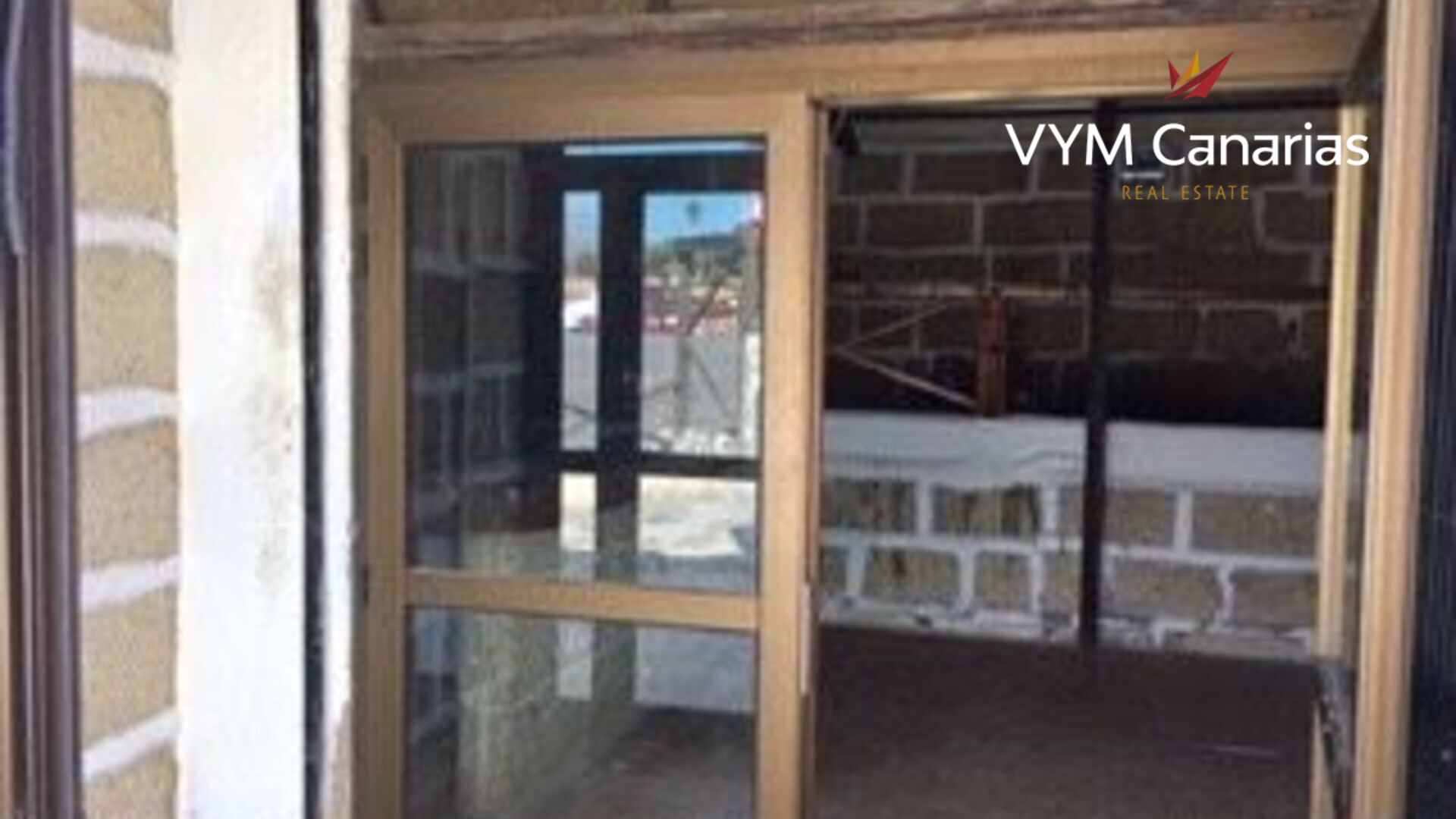 Propiedad comercial en Las Galletas, Tenerife, España 102 m2 No. 90425